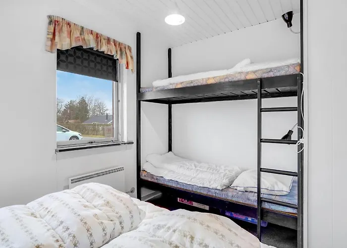 Two-bedroom In Prázdninový dům Tarm